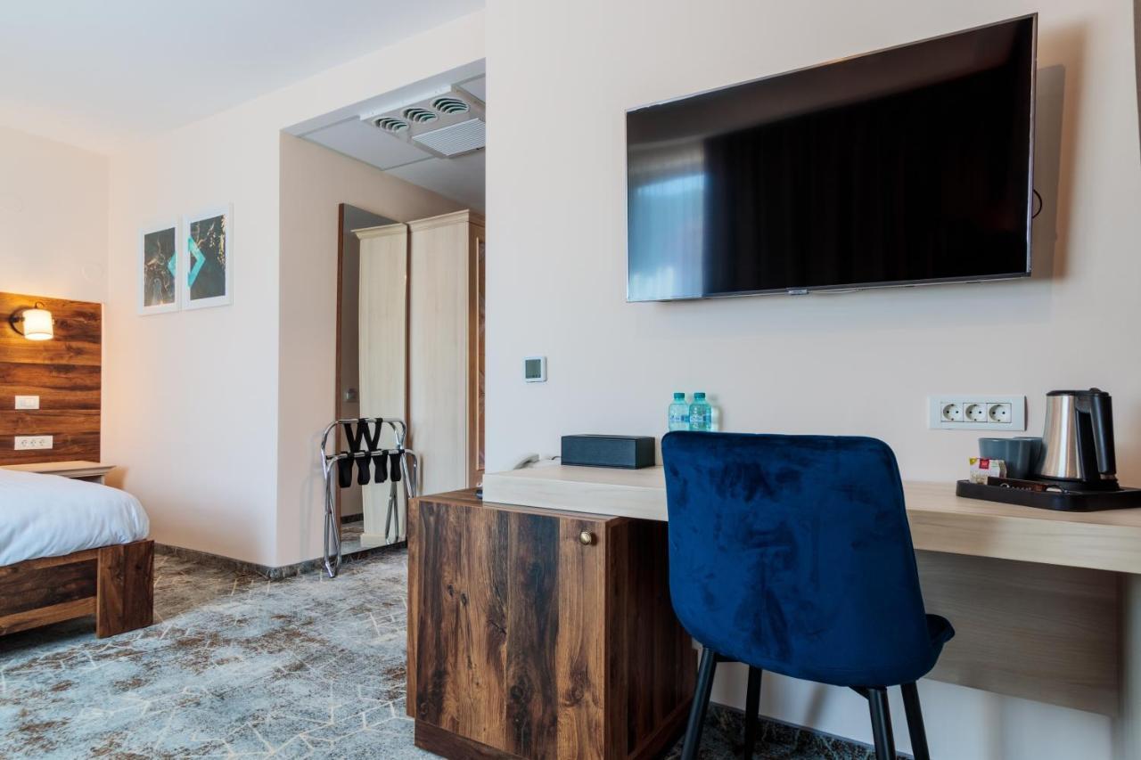 River Hotel & Spa Călimăneşti Exteriér fotografie