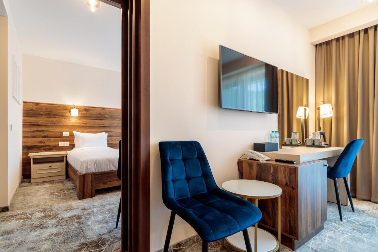 River Hotel & Spa Călimăneşti Exteriér fotografie