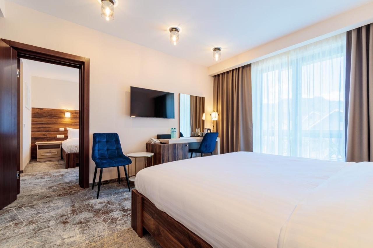 River Hotel & Spa Călimăneşti Exteriér fotografie